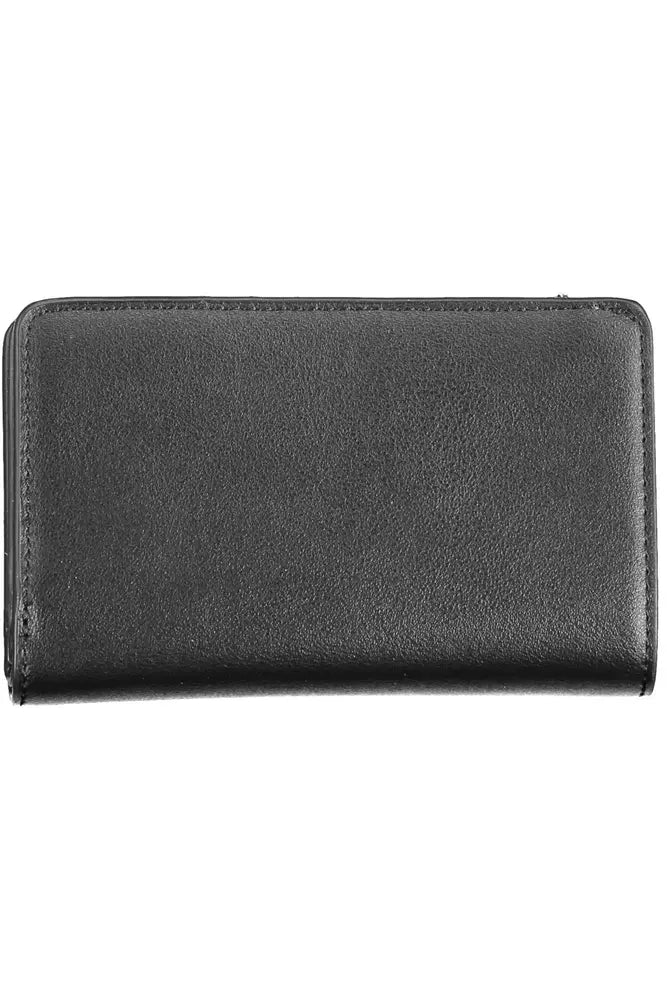 Calvin Klein Elegant Black RFID Wallet with Multiple Compartments